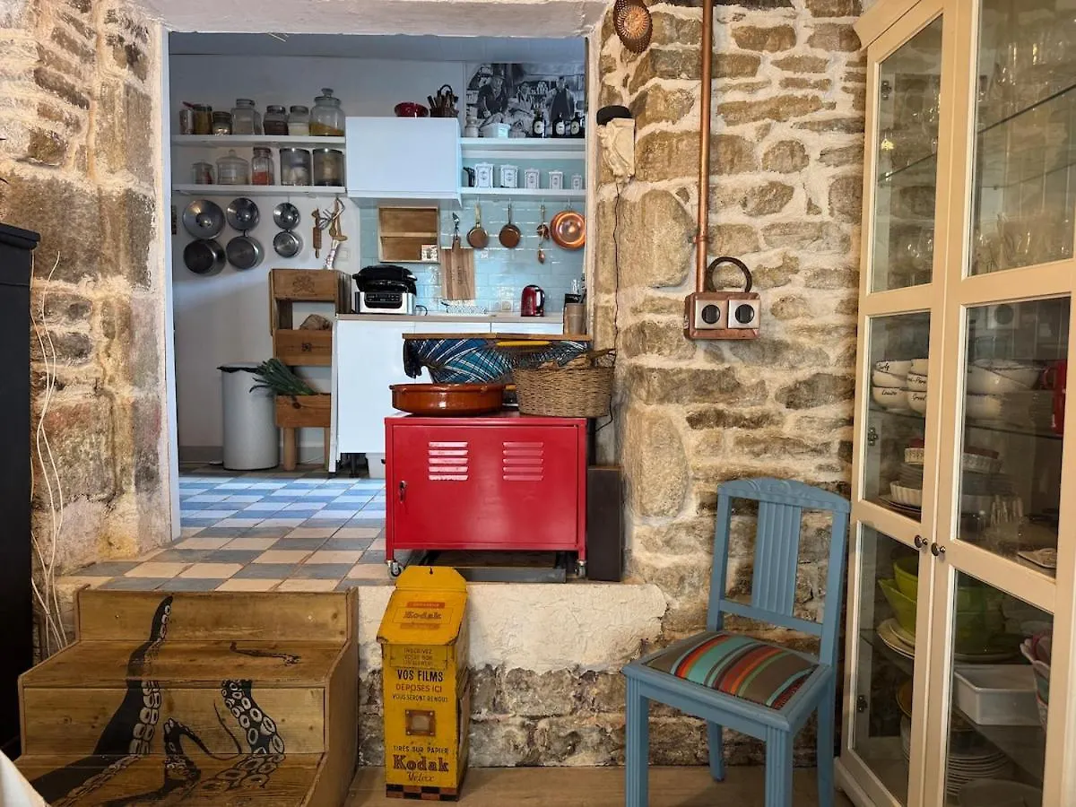 Ferienhaus Maison Artistique Atypique Atelihome Concarneau